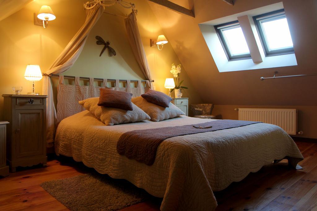 Chambres D'Hotes Du Presbytere La Bastide-l'Eveque Kültér fotó